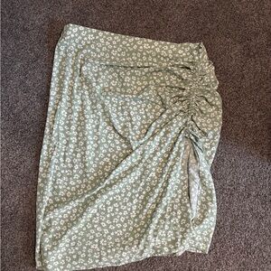 SHEIN Asymmetrical Green Floral Skirt